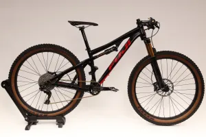 2017 FUJI RAKAN 27.5  3.1  Mountain Bike - Small