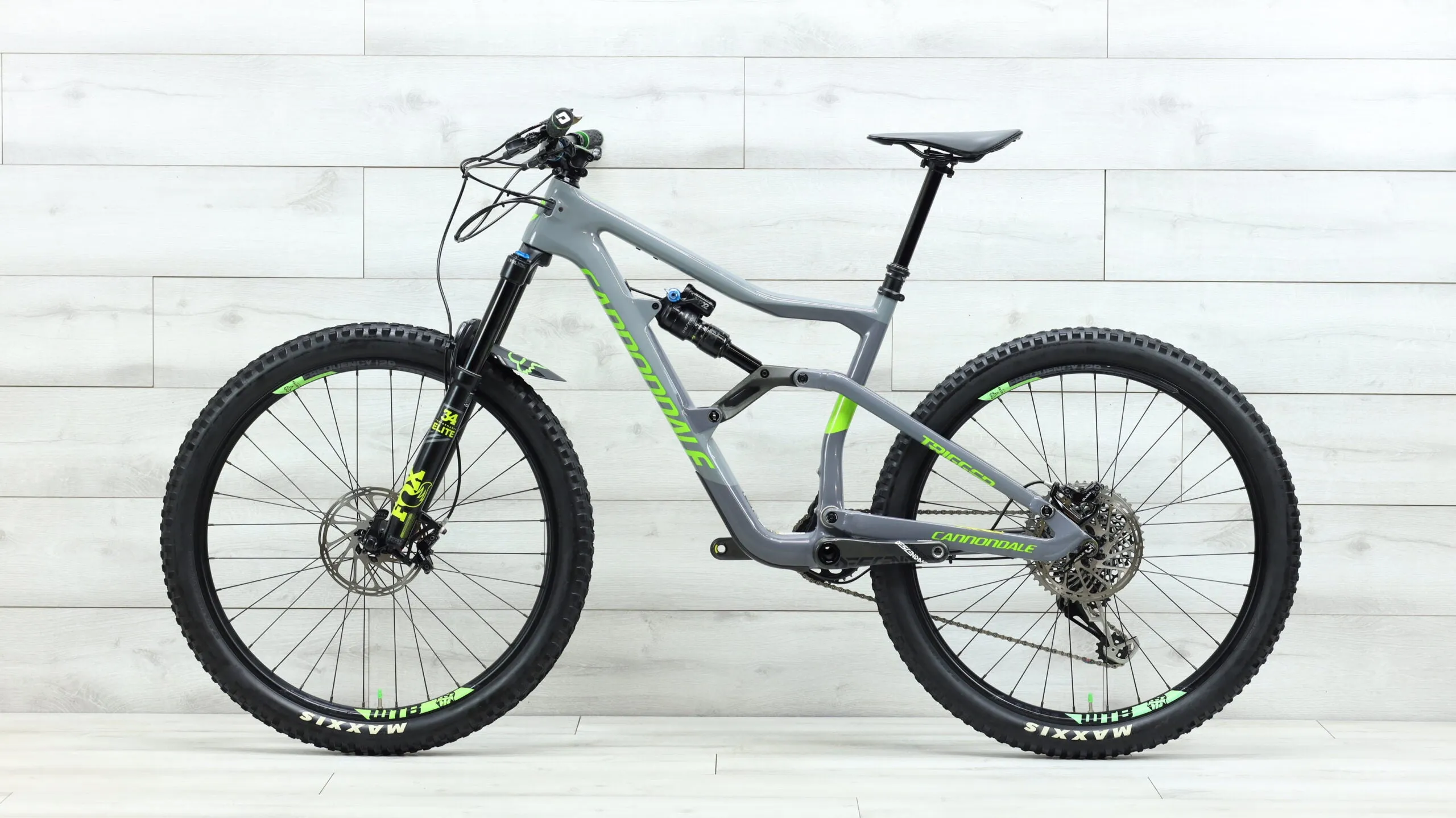 2018 Cannondale Trigger Carbon 2  Mountain Bike - Medium