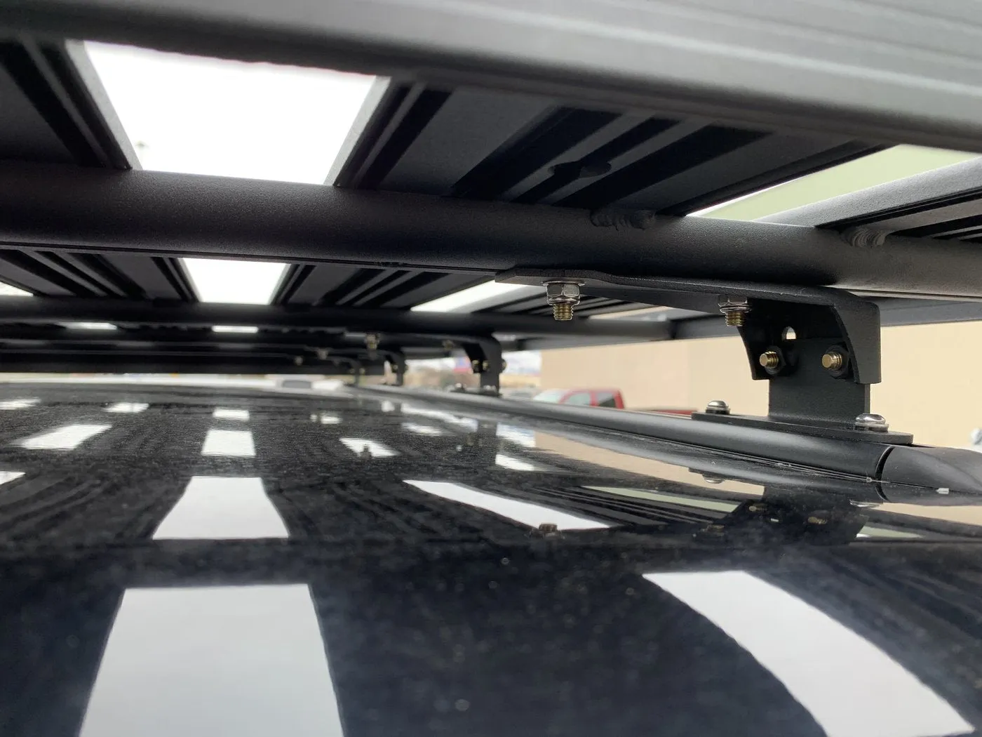Eezi-Awn K9 Roof Rack System for Thule or Yakima Feet
