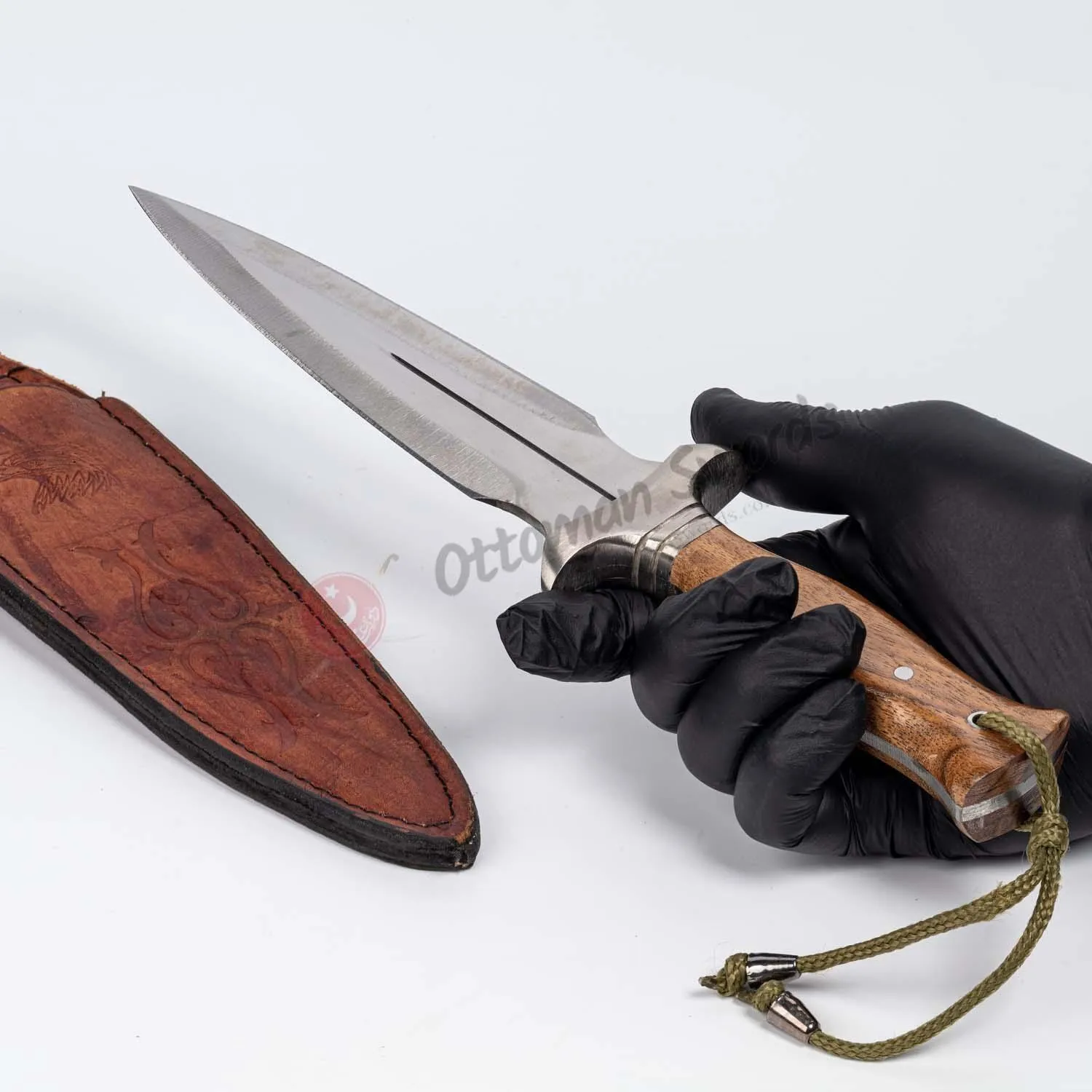 Handmade Double Edge Dagger Knife Walnut Handle Stainless Steel